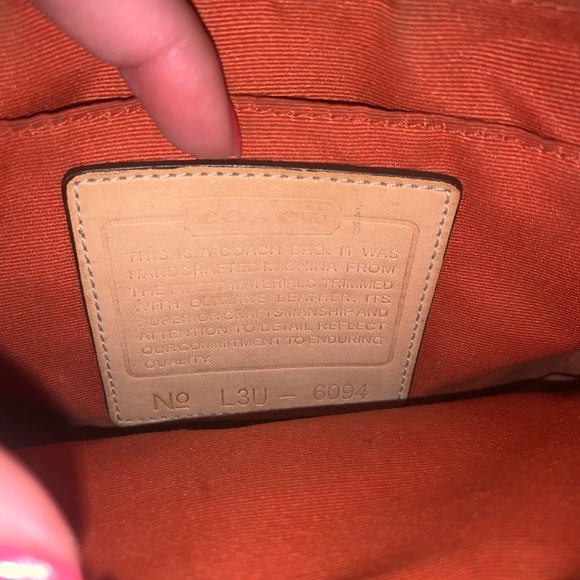Vintage Coach purse 👜 - Picture 4 of 6